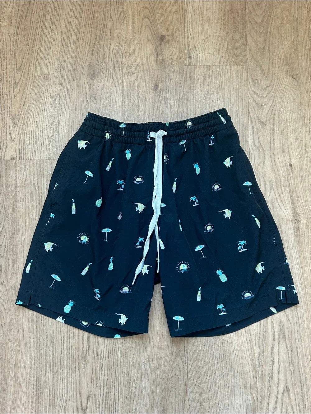 Chubbies Men’s Black Vacation Swim Trunks XS 7” Inseam
